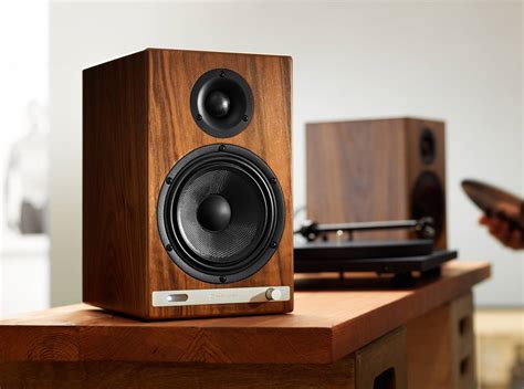 The 10 Best Speakers In The World Right Now Bass Head Speakers