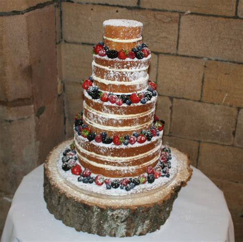 Tier Naked Cake With Berries