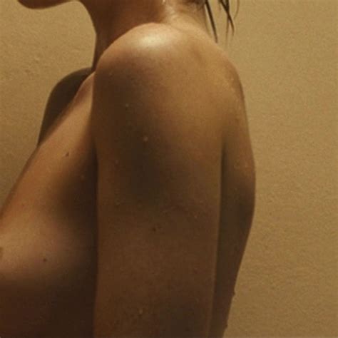 Margot Robbie In Dreamland Topless Tits Nipples Nude Xhamster