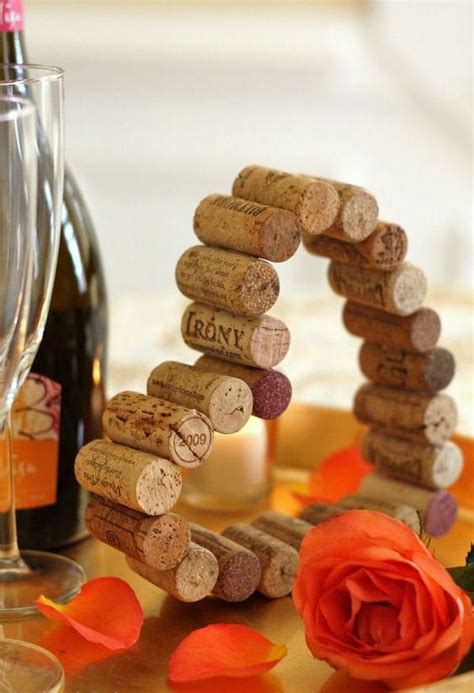 12 Diy Beautiful Home Decor Items From Wine Corks