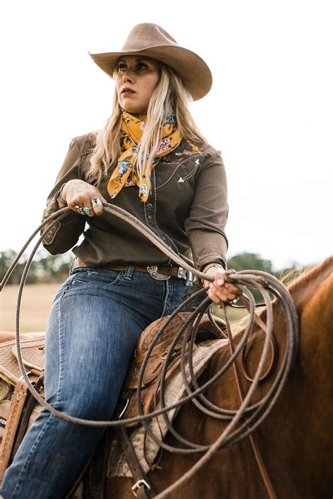 Pin By Fiona Foran On Westernvibes Western Outfits Western Outfits Women Cute Country Outfits