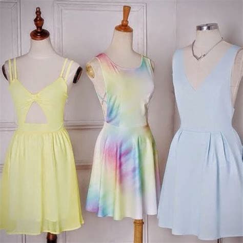 How To Chic Pastels Dress