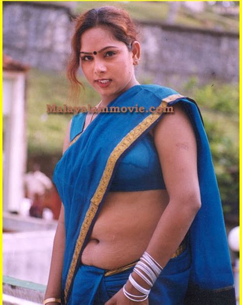 Hot Sexy Aunty Pics Mallu Actress Sindu Hot Neval Show In Saree