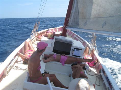 Videos as very hot with a 70% rating, porno video uploaded to main category: Where are the Female Sailors? - Cruisers & Sailing Forums