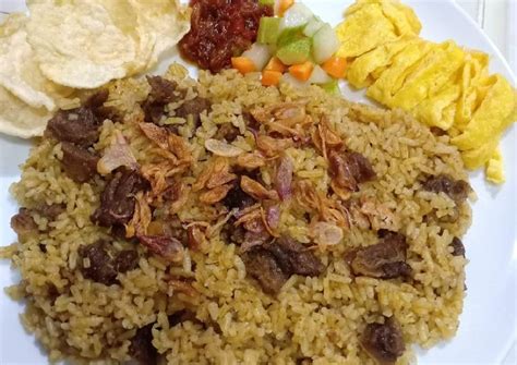 Resep nasi kebuli ayam, praktis dan asli khas arab. Resep Nasi kebuli daging sapi oleh Mey rista - Cookpad