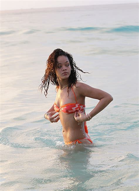 Bikini Barbados 29 12 2011 Rihanna Photo 27972019 Fanpop