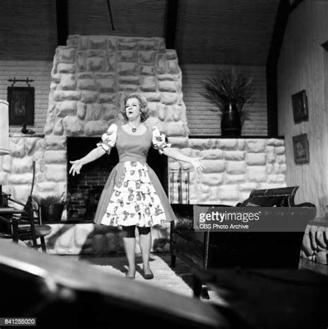 Hee Haw Show Photos And Premium High Res Pictures Getty Images