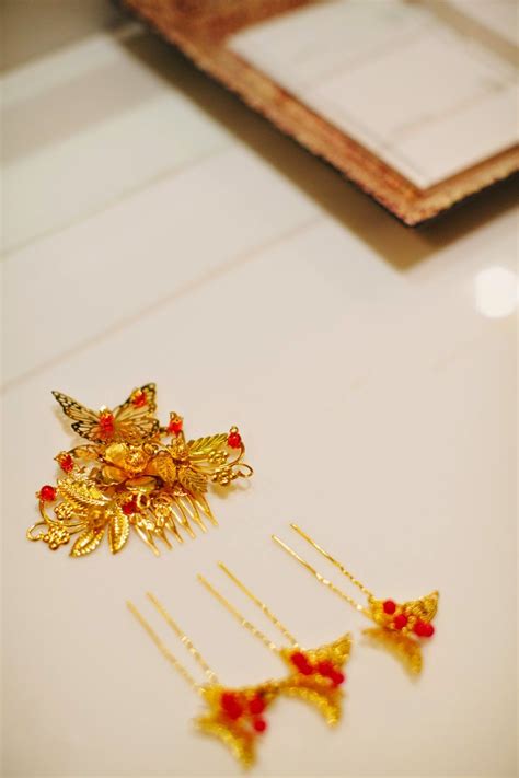 Chinese Wedding | Chinese wedding, Gold hair accessories, Chinese bride