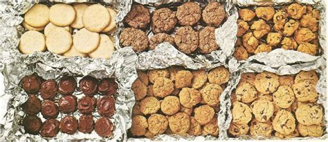 Welcome to 29 days of cookies. 21 VINTAGE RECIPES for Cookies and Bars that freeze well, so you can enjoy them any time ...