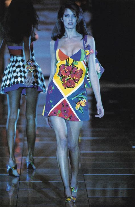 Stephanie Seymour 1991 Gianni Versace Collezione Spring Summer Lookbook