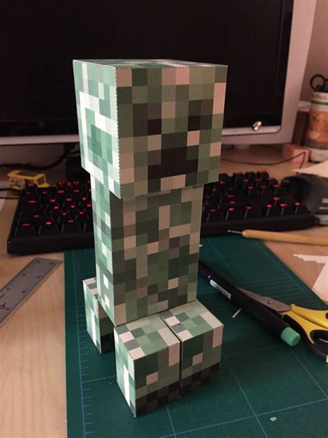 How To Make A Papercraft Creeper From Minecraft Creep