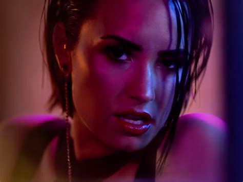 Demi Lovato Aparece Mais Sexy Do Que Nunca Em Novo Clipe Play Glamurama