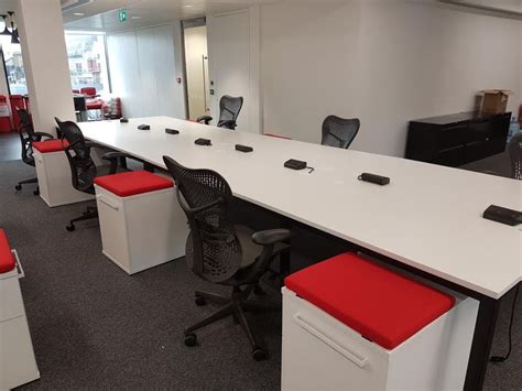 Things To Consider When Buying Second Hand Office Furniture · The Wow Decor