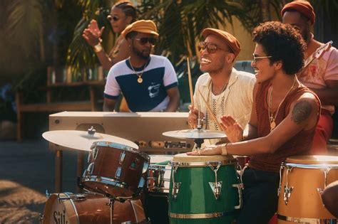 Silk Sonic Bruno Mars Y Anderson Paak Presentan Su Nueva Canción