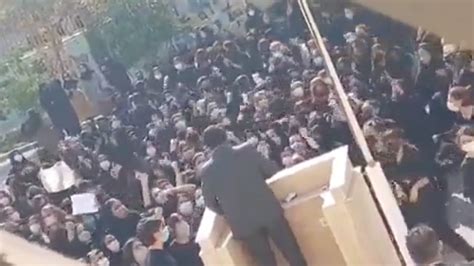 Defiant Iranian Schoolgirls Shout Down Armed Forces Speaker As Anti