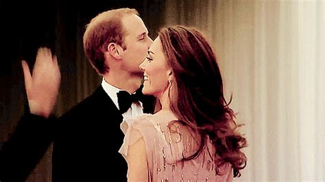 Kate Middleton And Prince William Gifs Popsugar Celebrity