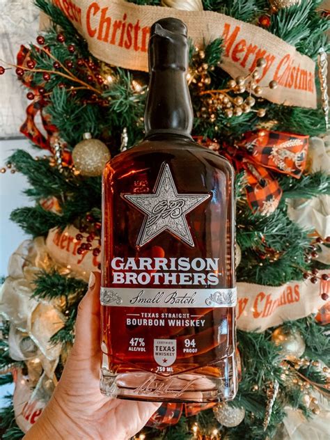 Garnish with a slice of blood orange. Christmas Drinks With Bourbon Whiskey - 7 Easy Christmas ...