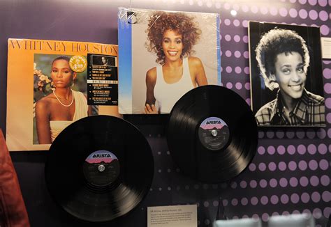 Grammy Museum Unveils Tribute To Whitney Houston Dawncom