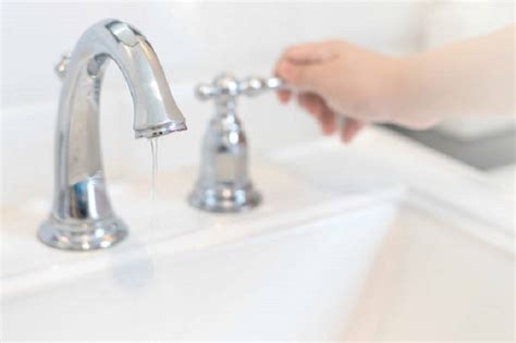 How To Fix A Dripping Tap Quick And Easy Method