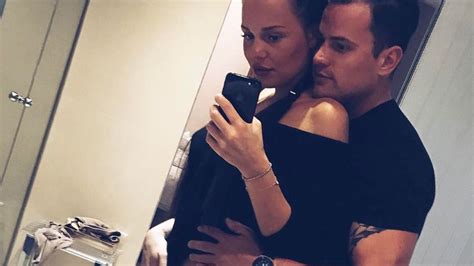 Mar 28, 2017 · rocco stark heimliche hochzeit sieht so aus klatsch trennung dabei wollten rocco nathalie noch groß feiern kim gloss lädt sie ihren ex rocco stark zur hochzeit ein Also doch! Rocco Stark wird zum zweiten Mal Vater ...