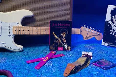 Jimi Hendrix 80th Birthday Tribute Guitar Bundle