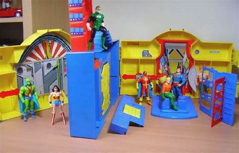 A Play Set With Toys And Action Figures