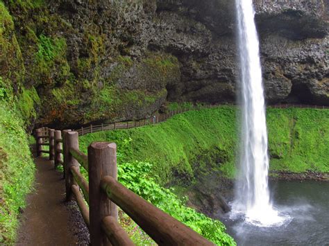 The Top 10 Largest Waterfalls In Oregon