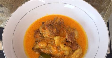 Selain digulai atau dibikin sate kambing, daging kambing bisa juga dimasak dengan bumbu yang lebih komplit misalnya kari kambing medan yang sudah terkenal kelezatannya. Resep Gulai kambing oleh Camcam sukmaloka - Cookpad