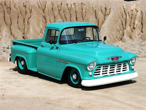 15 Penting Classic Hot Rod Pickup Trucks
