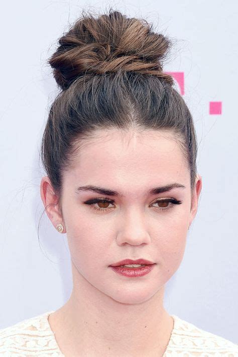 Maia Mitchells Hairstyles And Hair Colors Steal Her Style Hair