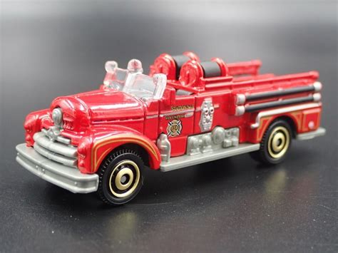 Seagrave Fire Engine Rare 164 Scale Collectible Diorama Diecast Model