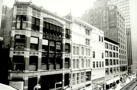 This location serves 493 chicago residents with a median income of $107,056. Burdeen's Jewelry - Chicagoland Jewelry History