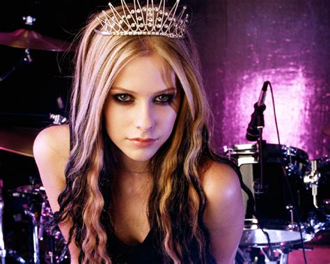 Avril Lavigne Wallpapers Avril Lavigne Wallpaper 13427205 Fanpop
