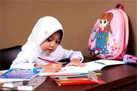 Sebagai orang yang beragama islam tentu ingin rumahnya tidak nah, berikut ini ada benda benda yang bisa mengusir jin yang bisa anda dapatkan dengan mudah dan bisa di praktekan dirumah anda. Ratusan Siswa Terpaksa Belajar di Rumah - RADAR BANDUNG ...