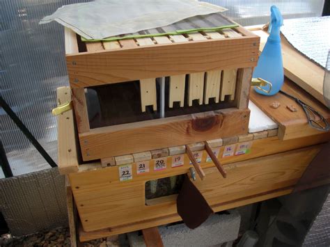 Who are some tbh beekeepers with whom to correspond and. Backyard Bee Hive Blog: Supering a Top Bar Hive