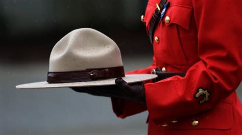 mounties now allowed to wear hijabs mashable