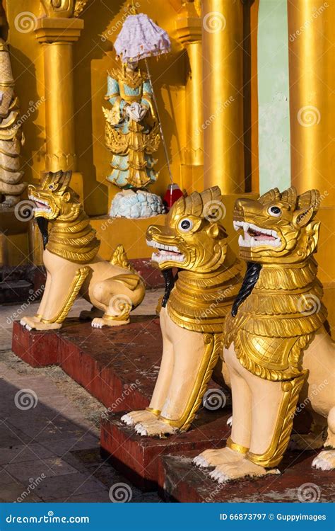 Chinthe Statues At The Shwedagon Pagoda Stock Image Image Of Paya