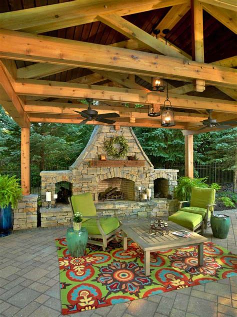 44 Traditional Outdoor Patio Designs To Capture Your