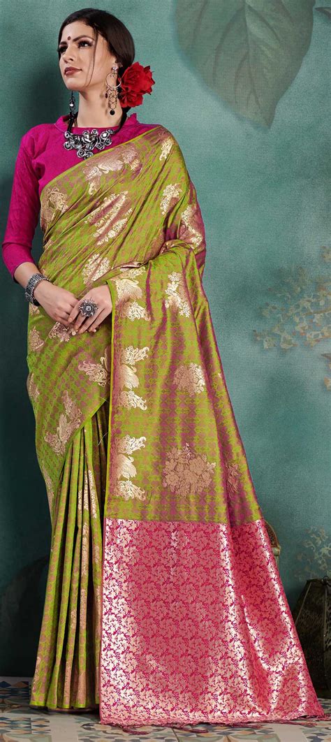 Traditional Green Color Kanjeevaram Silk Silk Fabric Saree 1594575