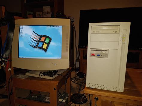 Upgraded My Windows 95 Box Tonight Pentium Mmx 233 And A 12 Mb Voodoo