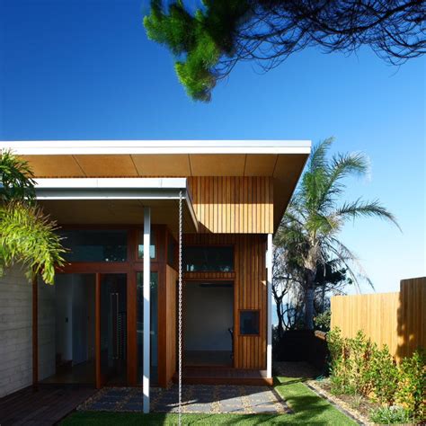 Peregian Beach House In Queensland By Middap Ditchfield Architects