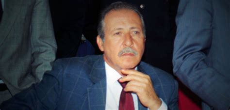 Per ogni borsellino, in fase di sottoscrizione del contratto viene indicata una sim master, ovvero la sim principale, alla quale vengono in tutti i casi il cliente deve avere a disposizione il codice borsellino. Borsellino e i documenti del Csm | L'amicizia con Giovanni ...