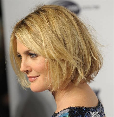 It's a new decade, but the bob is still one of the most popular haircuts. hairstyles popular 2012: Celebrity Wavy Bob Hairstyle Pics