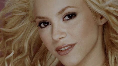 Шаки́ра изабе́ль меба́рак рипо́ль (исп. Shakira- rules-Shakira - YouTube