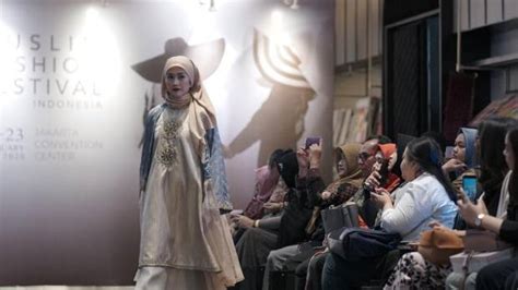 Peluang Tumbuhkan Industri Fashion Muslim Lokal Mengusung Konsep Sustainable