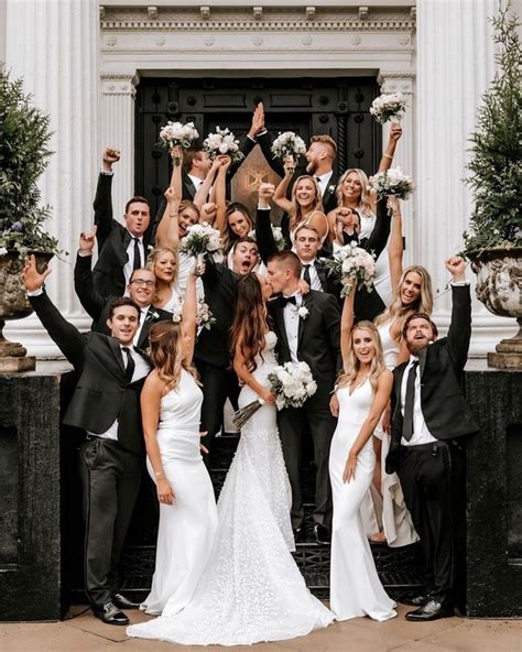 20 Wedding Photos With Bridesmaid And Groomsmen Oh The Wedding Day
