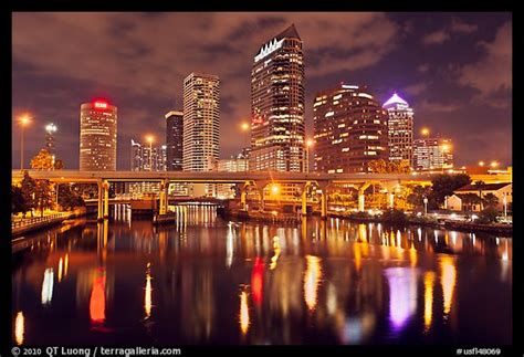 Free Download Picturephoto Night Skyline Tampa Florida Usa 576x393