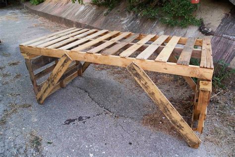 8 Stunning Things You Can Make Out Of Wooden Pallets Dessains