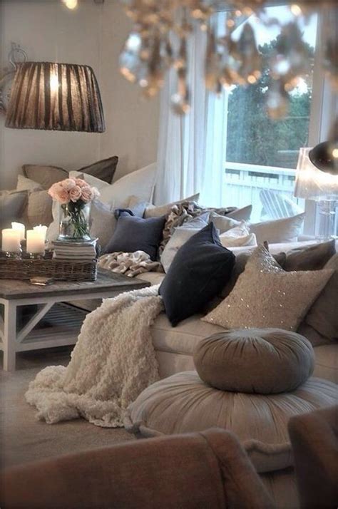 35 Inspiring Living Room Decorating Ideas For New Year Ecstasycoffee