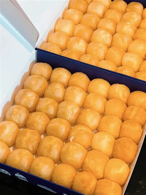 🤤 ป้ายยา เอแคลร์ อร่อยระดับตำนาน Bonnie Cafe’🫶🏻 | แกลเลอรีที่โพสต์โดย